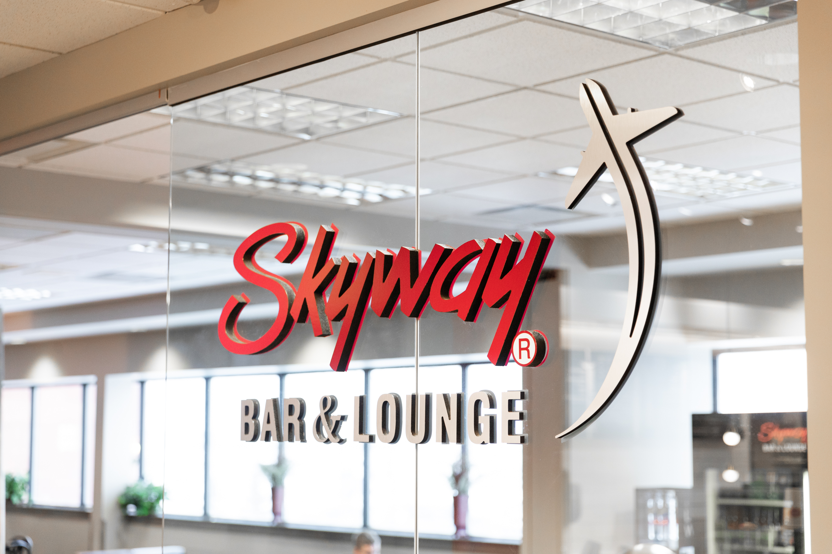 Skyway Bar & Lounge
